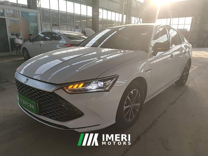BYD Qin PLUS Glory Edition DM-i 55KM Leading - ავტომობილი ჩინეთიდან