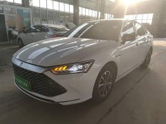 BYD Qin PLUS Glory Edition DM-i 55KM Leading - ფოტო 1