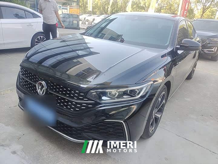 Volkswagen Passat Facelift 330TSI Starry Sky Luxury Edition - ავტომობილი ჩინეთიდან