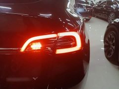 Tesla Model Y Long Range All-Wheel Drive - ფოტო 8