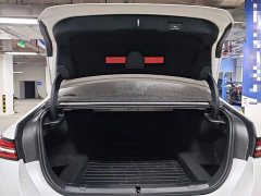 BMW 5 Series 525Li M Sport Package - ფოტო 19