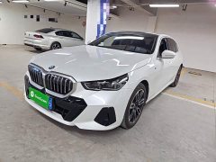 BMW 5 Series 525Li M Sport Package - ფოტო 2