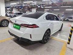 BMW 5 Series 525Li M Sport Package - ფოტო 7