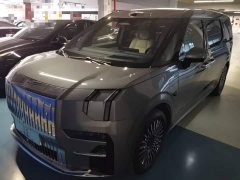 Zeekr 009 2024 Six-Seat Executive AWD 108kWh - ფოტო 1