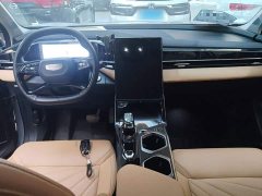 Geely Boyue L 1.5TD DCT Luxury - ფოტო 10