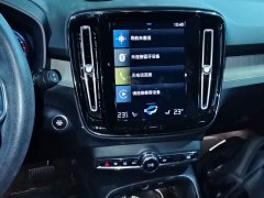 Volvo XC40 T4 AWD Smart Remote Luxury Edition - ფოტო 13