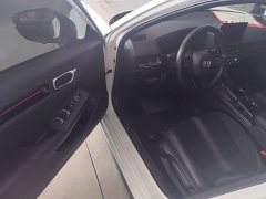 Honda Civic Hatchback 240 Turbo CVT Sharp Edition - ფოტო 16