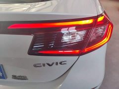 Honda Civic Hatchback 240 Turbo CVT Sharp Edition - ფოტო 8