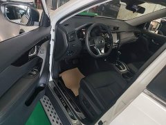 Nissan Qashqai 2.0L FWD Smart Connect Premium Edition - ფოტო 16