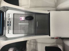 Denza BYD Denza N8L Flagship - ფოტო 13