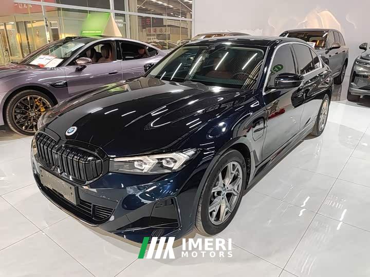 BMW i3 eDrive 35 L