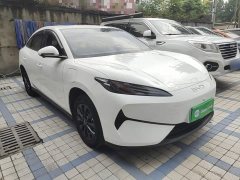 BYD e7 520 Smart Driving Edition - ფოტო 4