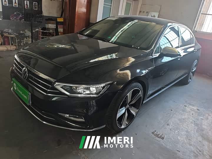 Volkswagen Magotan 330TSI DSG Luxury