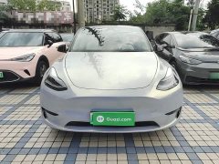 Tesla Model Y Standard Range RWD - ფოტო 3