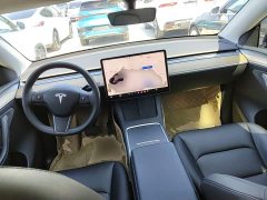 Tesla Model Y Rear-Wheel Drive - ფოტო 10