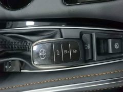 Toyota Avalon 2024 Dual-Engine 2.0L Elite Edition - ფოტო 9