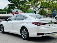 Lexus ES 2022 300h Excellence Edition - ფოტო 6