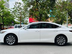 Lexus ES 2022 300h Excellence Edition - ფოტო 7