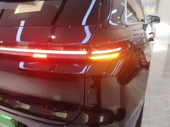 Li Auto L6 Max Smart Refresh Edition - ფოტო 8