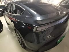 Tesla Model Y Rear-Wheel Drive - ფოტო 5
