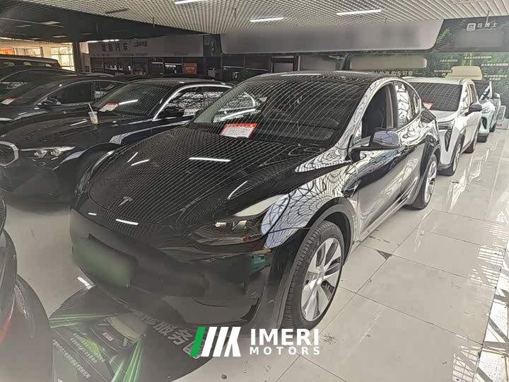 Tesla Model Y Facelift Rear-Wheel Drive