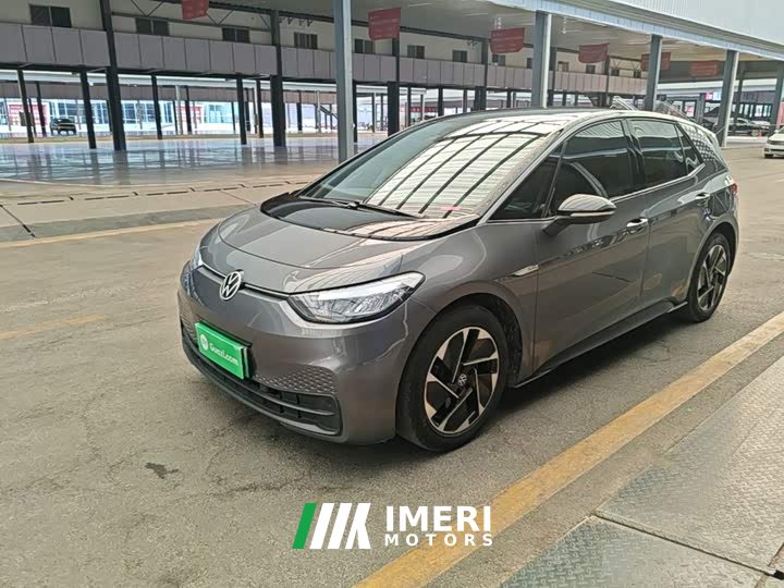 Volkswagen ID.3 Outstanding Edition - ავტომობილი ჩინეთიდან