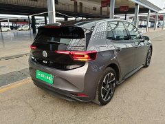 Volkswagen ID.3 Outstanding Edition - ფოტო 7