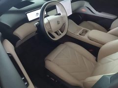 NIO ET5T 2025 75kWh Touring - ფოტო 16