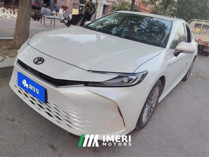 Toyota Camry Hybrid 2.0L HGVP Luxury