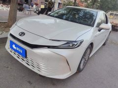Toyota Camry Hybrid 2.0L HGVP Luxury - ფოტო 1
