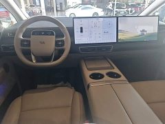 Li Auto MEGA 2025 Home Family Edition - ფოტო 10