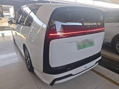 Li Auto MEGA 2025 Home Family Edition - ფოტო 5