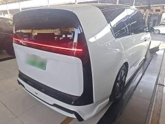 Li Auto MEGA 2025 Home Family Edition - ფოტო 7