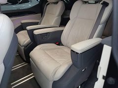 Zeekr 009 Seven-Seat Aisle Version 108kWh - ფოტო 17