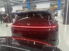Li Auto L7 Pro - ფოტო 6