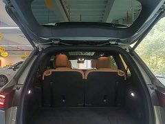 Li Auto ONE Extended Range 6-Seater - ფოტო 19