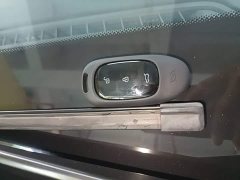 Li Auto ONE Extended Range 6-Seater - ფოტო 9
