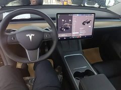 Tesla Model Y Standard Range RWD - ფოტო 10