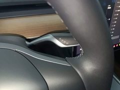 Tesla Model Y Standard Range RWD - ფოტო 14