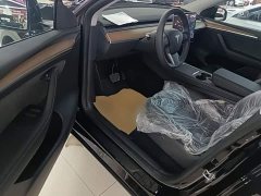 Tesla Model Y Standard Range RWD - ფოტო 16