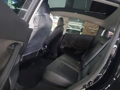 Tesla Model Y Standard Range RWD - ფოტო 17
