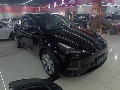 Tesla Model Y Standard Range RWD - ფოტო 4