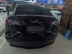 Tesla Model Y Standard Range RWD - ფოტო 6