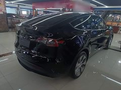Tesla Model Y Standard Range RWD - ფოტო 7
