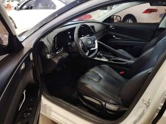 Hyundai Elantra 2022 1.5L CVT GLX Elite - ფოტო 16