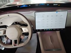 Xiaomi YU7 2025 Rear-Wheel Drive Long-Range Edition - ფოტო 10