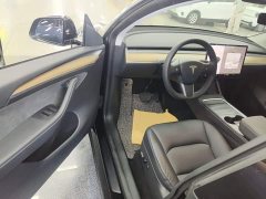 Tesla Model Y Standard Range RWD - ფოტო 16