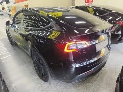 Tesla Model Y Standard Range RWD - ფოტო 5