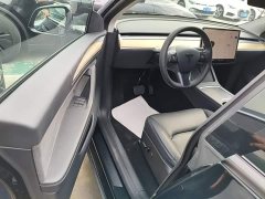 Tesla Model Y Rear-Wheel Drive - ფოტო 16