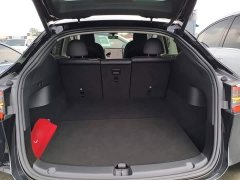 Tesla Model Y Rear-Wheel Drive - ფოტო 19